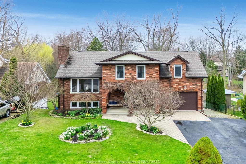 122 AUGUSTINE, Kingsville, أونتاريو N9Y 1C5, كندا