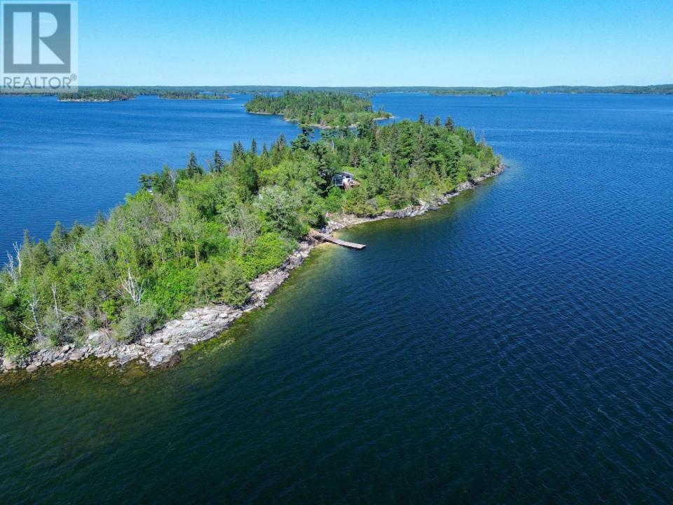 JO176 SHOAL LAKE, LAKE OF THE WOODS, W Of Kenora, Ontario P0X 1E0, Canada