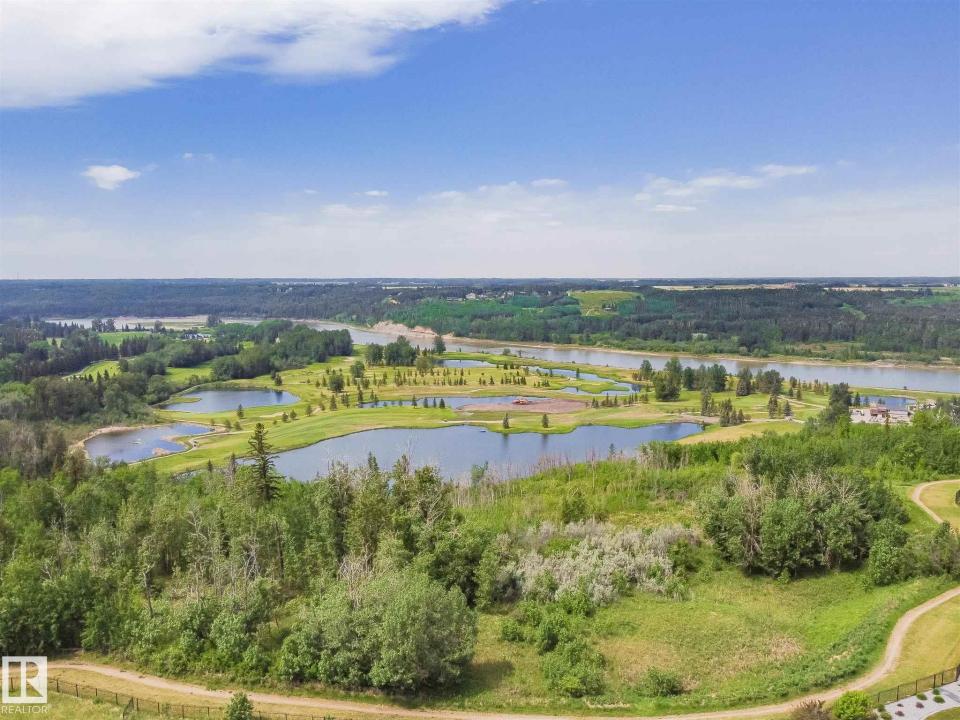 34 WINDERMERE DRIVE SW, Edmonton, Alberta T6W 0S2, Canada