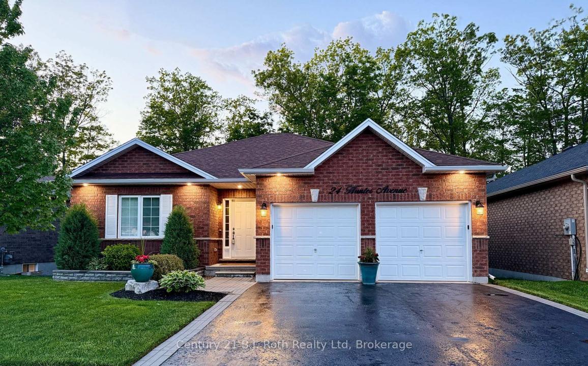 24 HUNTER AVENUE, Tay, Ontario L0K 2A0, Canada
