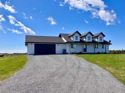 1232 COUNTY ROAD 7 N/A, Prince Edward County, Ontario K0K 2T0, Canadá