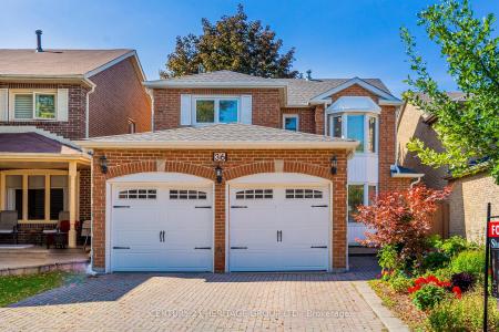 36 HALLMARK COURT, Vaughan, Ontario L4J 3A4, CANADÁ