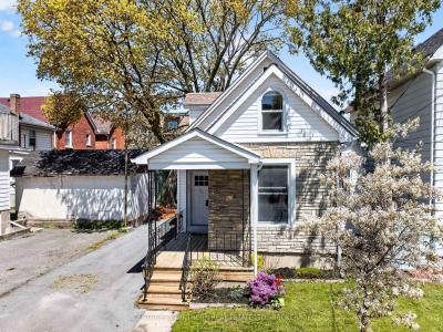 23 JENKINS STREET, Kingston, אונטריו K7K 1N4, קנדה 