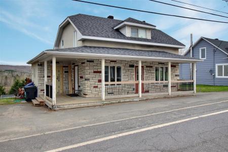 423  Rue Principale, Pohénégamook, Quebec G0L 1J0, Canada