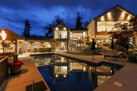 228 CALIBURN COURT, Kelowna, Colombia Británica V1V 1N2, Canadá
