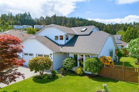 810 COLONIA DR, Ladysmith, Kolumbia Brytyjska V9G 1N3, Kanada