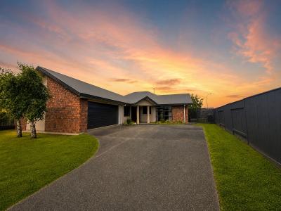 8 Geneva Terrace, Kelvin Grove, Palmerston North City 4410, New Zealand