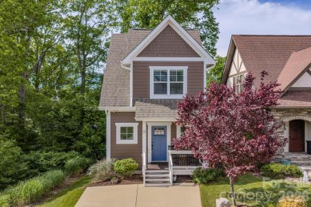 15 Tudor Way, Black Mountain, Carolina Do Norte 28711, Estados Unidos