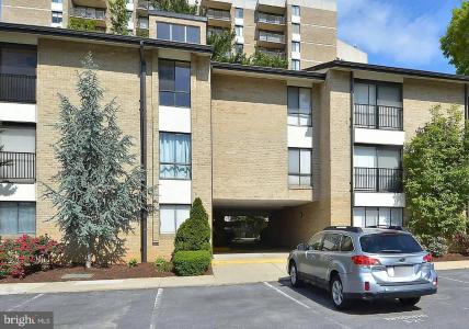 10 Monroe Street Unit# 10-302, Rockville, Maryland 20850, États-Unis
