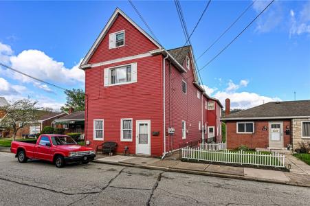 222 Adrian Ave, Trafford, Pennsylvania 15085, Stati Uniti