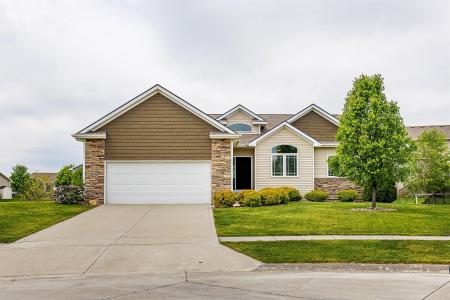 5008 NE Ledgestone Drive, Ankeny, Iowa 50021, HOA KỲ