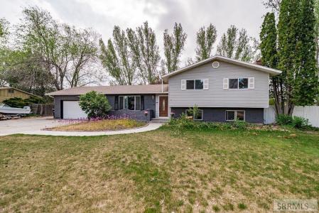 2090 Heather Lane, AMMON, Idaho 83406, USA