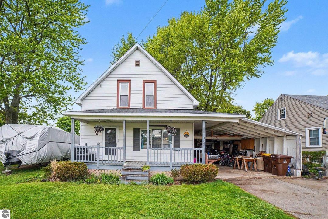 707 N Republic Avenue, Alma, Michigan 48801, Stati Uniti