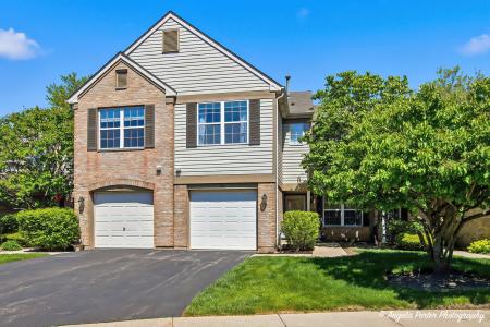 386 Crystal Ridge Drive , 386, Crystal Lake, Illinois 60012, USA