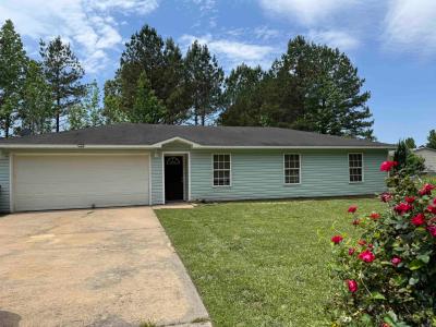 1445 Pine Drive, Haskell, Arkansas 72015, USA