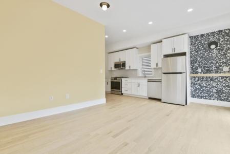184 Paris , #3, Boston, マサチューセッツ 02128, アメリカ合衆国