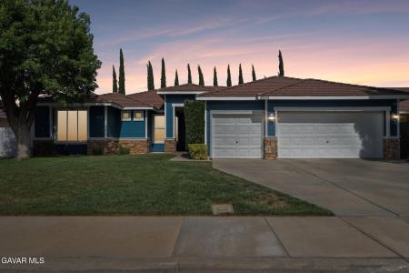 43342 Windrose Lane, Lancaster, California 93536, USA