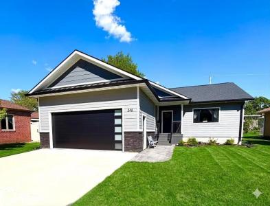 346 Sarah Avenue, Iowa Falls, Iowa 50126, USA