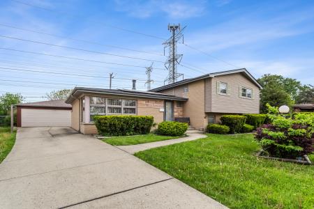 7638 Maple Street, Morton Grove, Illinois 60053, États-Unis