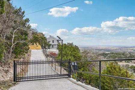 144 Sabine Rd, Boerne, Texas 78006, USA