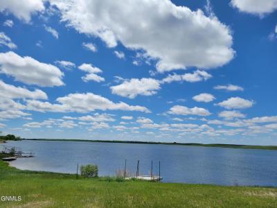 9647 North Shore Drive, Ashley, North Dakota 58413, USA