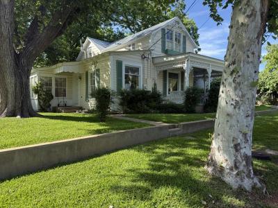 208 S Crockett St, Fredericksburg, Texas 78624, États-Unis