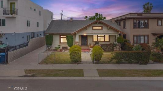 872 W 47th Street, Los Angeles, California 90037, USA