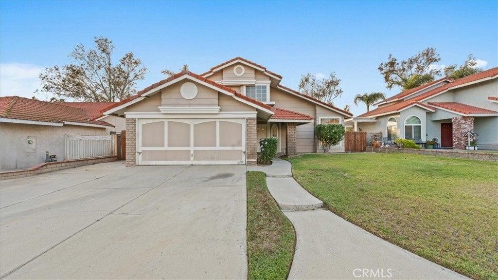 1369 Cresta Road, Corona, Californie 92879, États-Unis
