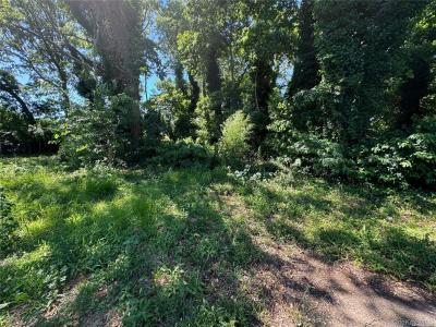 215 Cortland Street, Copiague, NY 11726, USA