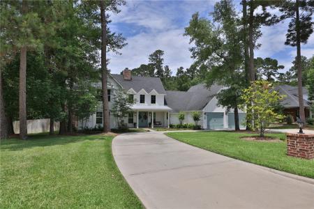390 Camden Hills, Montgomery, Texas 77356, USA