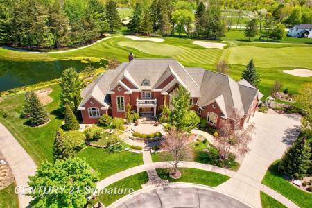 8 Appleshire, Freeland, Michigan 48623, USA