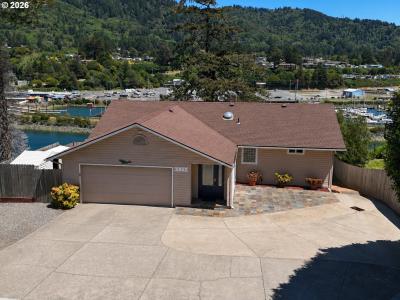 318 DEL NORTE Ln, Brookings, Oregon 97415, USA