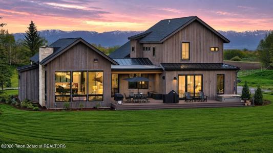 45 E PAINTED ROCK, Alta, Wyoming 83414, HOA KỲ
