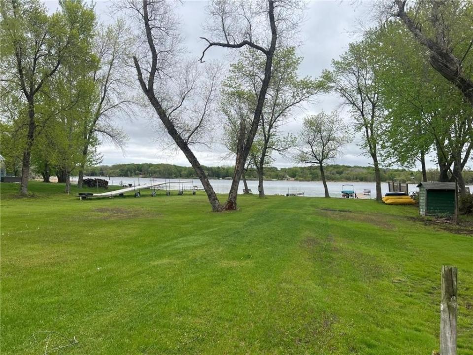38177 Twin Oaks Drive, Avon, Minnesota 56310, Amerika Birleşik Devletleri