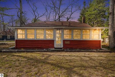 1681 Louks Street, National City, Michigan 48748, États-Unis