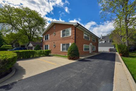 44 W Washington Street , 2A, Palatine, Illinois 60067, Stati Uniti