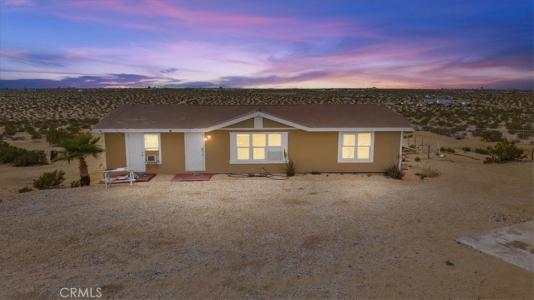 1227 Alfalfa, 29 Palms, Califórnia 92277, Estados Unidos