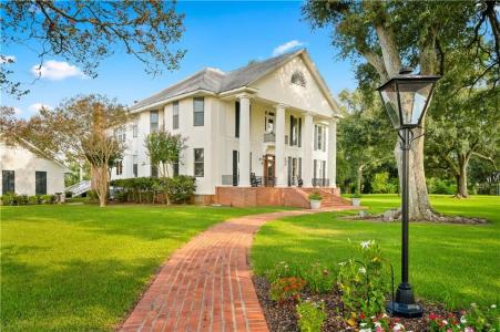 331 Munson Road, Cheneyville, Louisiana 71325, USA