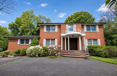 4  Carol Lane, Mamaroneck, NY 10543, USA