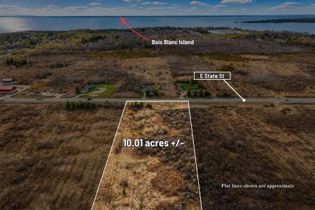 1734 E State Street, Cheboygan, Michigan 49721, USA