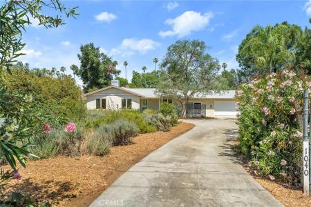 1040 W Crescent Avenue, Redlands, California 92373, USA