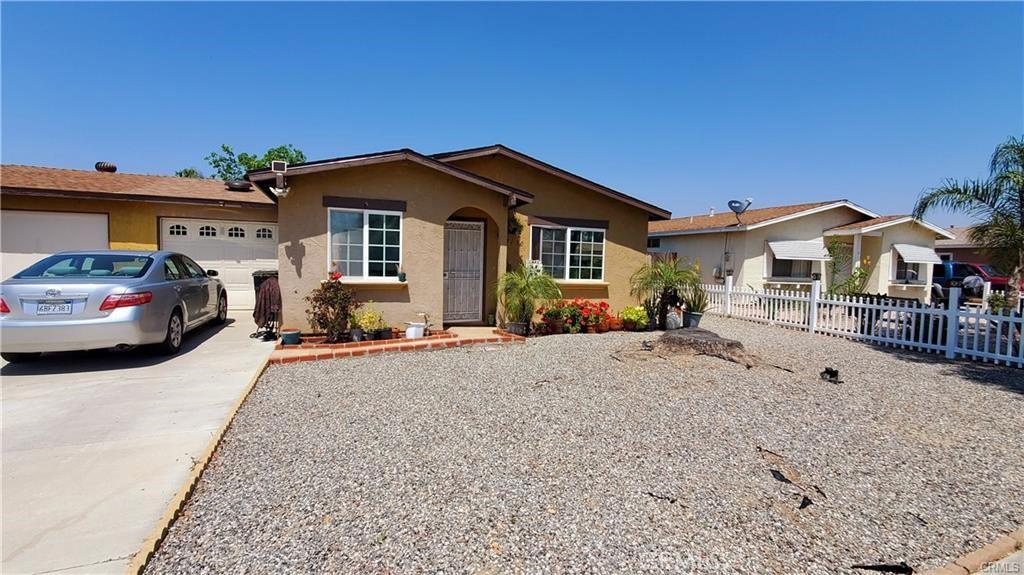 2130 Avenida Estrada, Hemet, Califórnia 92545, Estados Unidos