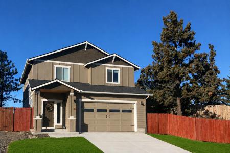 3415 NE Marys Grace Lane, Bend, אורגון 97701, ארצות הברית של אמריקה
