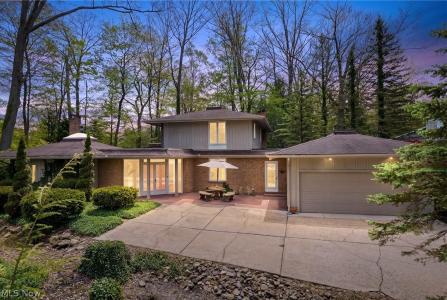 17571 Merry Oaks Trail, Chagrin Falls, Ohio 44023, USA