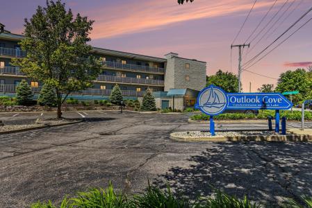 317 Outlook Cove Drive, La Porte, Indiana 46350, USA
