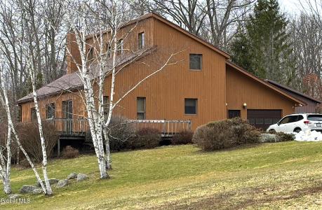 229 Sprakers Road, Esperance, NY 12160, USA