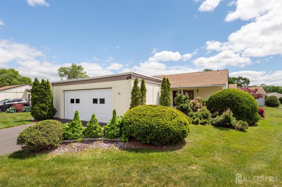 30-C Larch Plaza, Monroe, New Jersey 08831, États-Unis