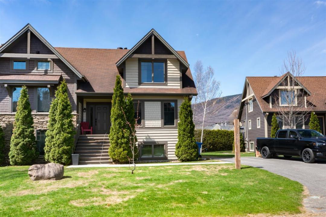 6 Rue de Nagano, Saint-Ferréol-les-Neiges, Quebec G0A 3R0, Canada