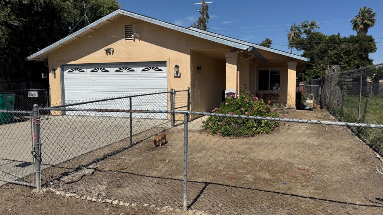 2428 Young Avenue, Stockton, California 95205, Stati Uniti
