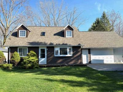 106 River Trail, Bay City, Michigan 48706, USA